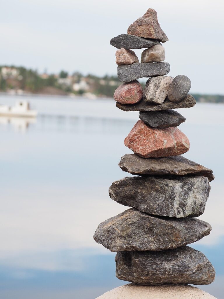 cairn, stones, rocks, rock balancing, stone balancing, rock stacking, stone stacking, stone pile, stone stack, balance, coast, shore, seashore, sea, ocean, water, nature
